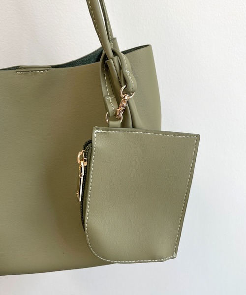 CAPRICIEUX LE'MAGE（カプリシューレマージュ）の「1枚仕立ソフトトートバッグ（トートバッグ・レディース・ブラック/カーキ/アイボリー・ONE SIZE）」の6枚目の写真