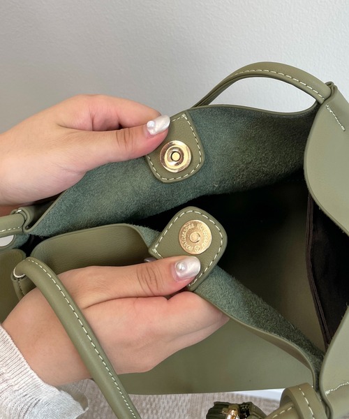 CAPRICIEUX LE'MAGE（カプリシューレマージュ）の「1枚仕立ソフトトートバッグ（トートバッグ・レディース・ブラック/カーキ/アイボリー・ONE SIZE）」の8枚目の写真