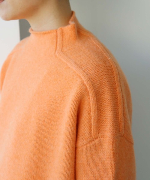 nitca（ニトカ）の「5Gエアーヤーン ハイネックプルオーバー（ニット/セーター・レディース・ブラック/オレンジ/アイボリー・FREE）」の20枚目の写真
