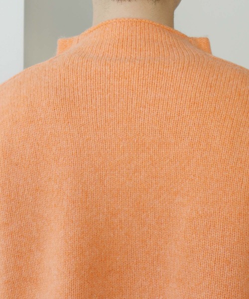 nitca（ニトカ）の「5Gエアーヤーン ハイネックプルオーバー（ニット/セーター・レディース・ブラック/オレンジ/アイボリー・FREE）」の18枚目の写真