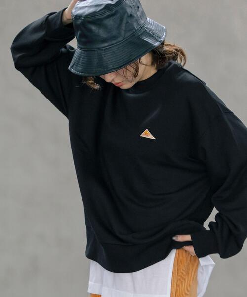 KELTY(ケルティ)の「KELTY(ケルティ)別注裏毛スウェットプルオーバー(WEB限定カラー)(スウェット・レディース・ブラック/オリーブ/ブラウン/オフホワイト/クリーム・LARGE/MEDIUM)」の6枚目の写真