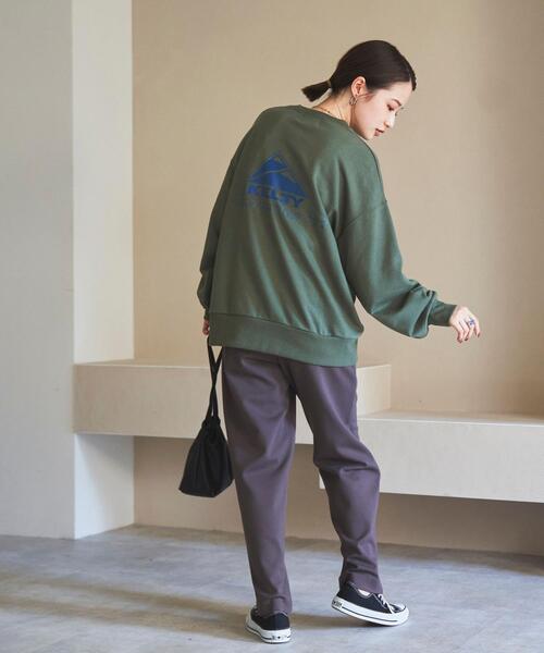 KELTY(ケルティ)の「KELTY(ケルティ)別注裏毛スウェットプルオーバー(WEB限定カラー)(スウェット・レディース・ブラック/ブラウン/オフホワイト/オリーブ/クリーム・MEDIUM/LARGE)」の21枚目の写真