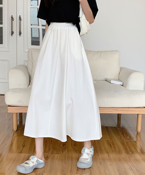 me+em select（ミームセレクト）の「★【 5COLOR 】センター切替ギャザーフレアロングスカート（スカート・レディース・ホワイト/ライトブルー/ブラック/ベージュ/ブルー・FREE）」の9枚目の写真