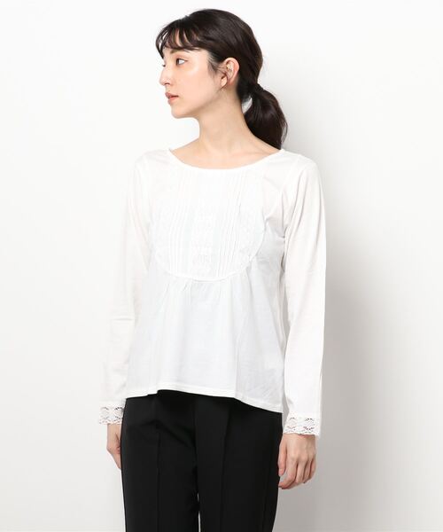 Samansa Mos2(サマンサ モスモス)の「ラウンド切替レースカットソー(Tシャツ/カットソー・レディース・ブラック/オフホワイト/ベージュ・フリ-)」の1枚目の写真