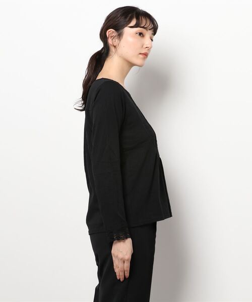 Samansa Mos2(サマンサ モスモス)の「ラウンド切替レースカットソー(Tシャツ/カットソー・レディース・ブラック/オフホワイト/ベージュ・フリ-)」の4枚目の写真