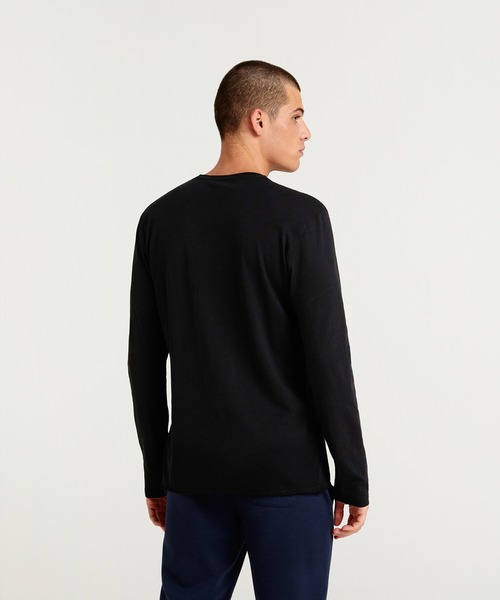 SISLEY(シスレー)の「ラウンドネック長袖Tシャツ・カットソー(Tシャツ/カットソー・メンズ・ブラック/スミクロ/ホワイト/ネイビー・X-LARGE/SMALL/LARGE/MEDIUM)」の13枚目の写真