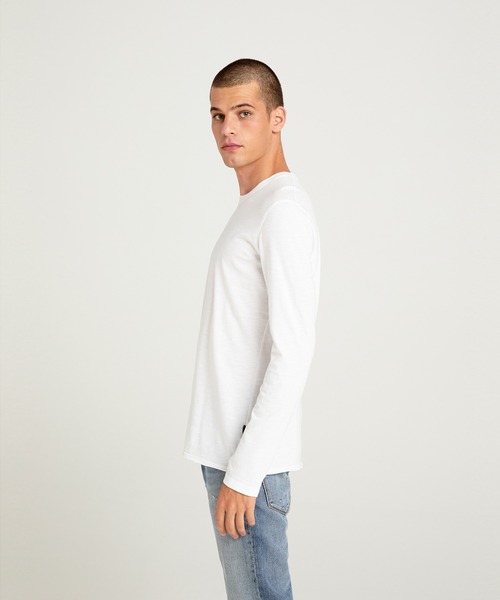 SISLEY(シスレー)の「ラウンドネック長袖Tシャツ・カットソー(Tシャツ/カットソー・メンズ・ブラック/スミクロ/ホワイト/ネイビー・X-LARGE/SMALL/LARGE/MEDIUM)」の7枚目の写真