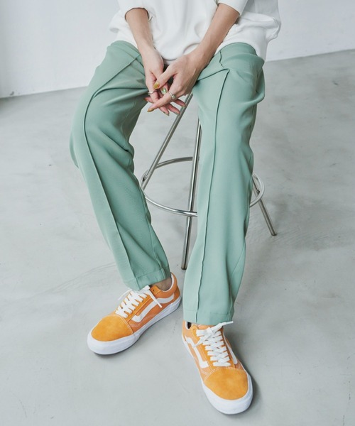 Auntie Rosa Holiday（アンティローザホリデー）の「カラーテーパードイージーパンツ（スラックス・レディース・パープル/イエロー/グリーン・SMALL/MEDIUM）」の2枚目の写真