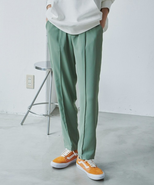 Auntie Rosa Holiday（アンティローザホリデー）の「カラーテーパードイージーパンツ（スラックス・レディース・パープル/イエロー/グリーン・SMALL/MEDIUM）」の7枚目の写真