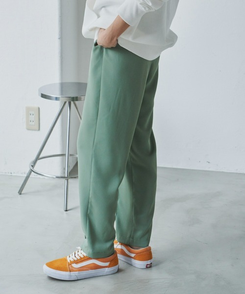 Auntie Rosa Holiday（アンティローザホリデー）の「カラーテーパードイージーパンツ（スラックス・レディース・パープル/イエロー/グリーン・SMALL/MEDIUM）」の9枚目の写真