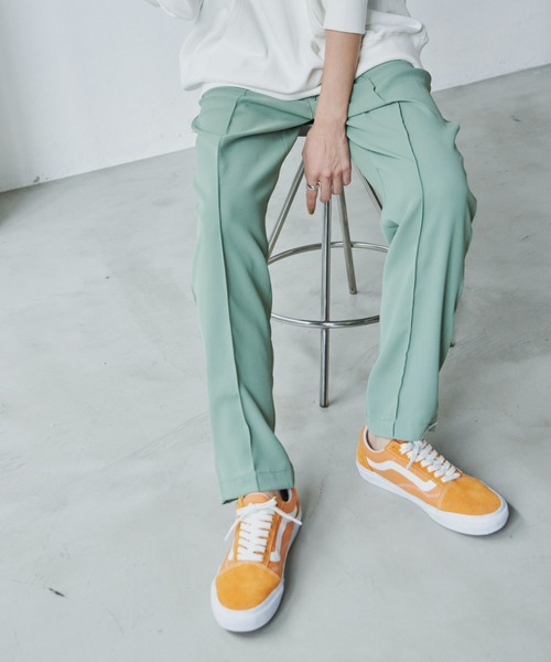 Auntie Rosa Holiday（アンティローザホリデー）の「カラーテーパードイージーパンツ（スラックス・レディース・パープル/イエロー/グリーン・SMALL/MEDIUM）」の5枚目の写真