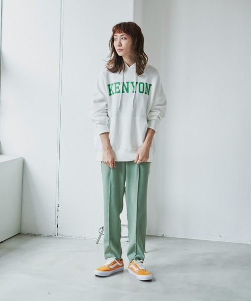 Auntie Rosa Holiday（アンティローザホリデー）の「カラーテーパードイージーパンツ（スラックス・レディース・パープル/イエロー/グリーン・SMALL/MEDIUM）」の17枚目の写真