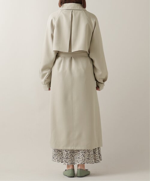 frames RAY CASSIN(フレームスレイカズン)の「2WAYカラーボリュームスリーブコート(ステンカラーコート・レディース・ベージュ/グレイッシュベージュ・FREE)」の10枚目の写真