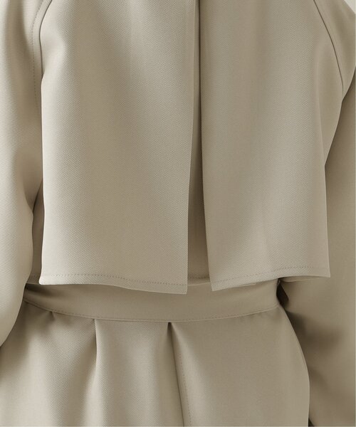 frames RAY CASSIN(フレームスレイカズン)の「2WAYカラーボリュームスリーブコート(ステンカラーコート・レディース・ベージュ/グレイッシュベージュ・FREE)」の12枚目の写真