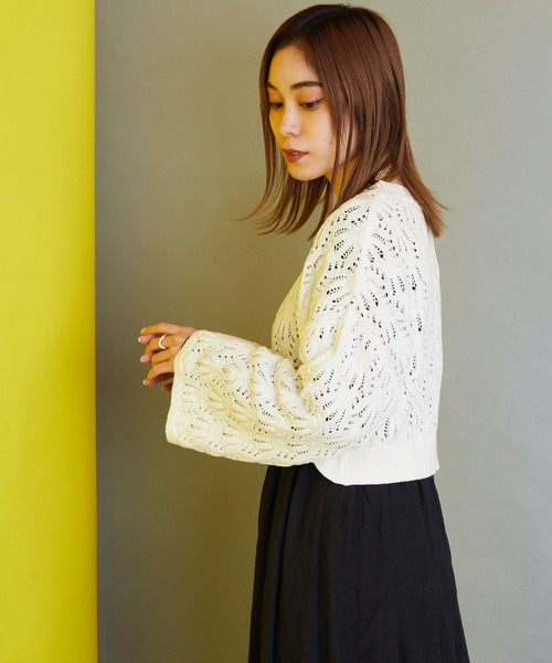 byYOUANCE（バイユアンス）の「透かし編みショートニット（ニット/セーター・レディース・サックスブルー/ブラック/ホワイト・FREE）」の6枚目の写真