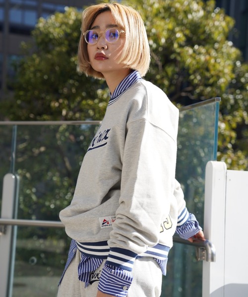 AVIREX(アヴィレックス)の「【直営店限定】ベースボール リブライン クルーネック スウェット / BASEBALL RIB LINE CREW NECK SWEAT / アヴィレックス /(スウェット・レディース・ブラック/ライトグレー・XX-LARGE/X-LARGE/LARGE/MEDIUM)」の20枚目の写真