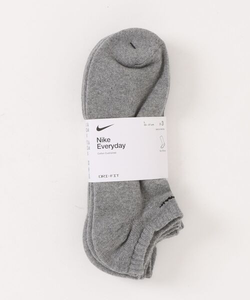 NIKE（ナイキ）の「《NIKEアパレル》ナイキ 3P エブリデイ クッション ノーショウソックス（ソックス/靴下・メンズ・マルチ/ホワイト/ブラック/グレー・23-25/25-27/27-29/21-23）」の3枚目の写真