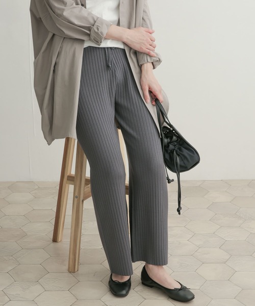 URBAN RESEARCH DOORS（アーバンリサーチドアーズ）の「ニットイージーパンツ（その他パンツ・レディース・チャコールグレー/ベージュ系その他・1）」の21枚目の写真