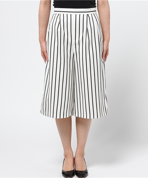 LIMITLESS LUXURY（リミットレスラグジュアリー）の「ストライプミディタケパンツ。（その他パンツ・レディース・ホワイト/ネイビー・38/36）」の3枚目の写真