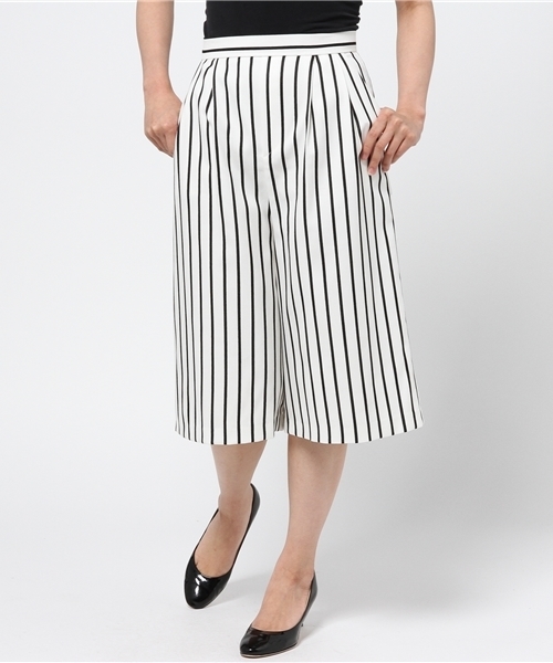 LIMITLESS LUXURY（リミットレスラグジュアリー）の「ストライプミディタケパンツ。（その他パンツ・レディース・ホワイト/ネイビー・38/36）」の13枚目の写真