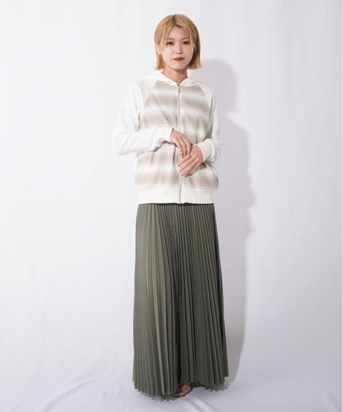 malla(マーラ)の「malla マーラ グラデーションラッセルパーカ(パーカー・レディース・ホワイト/ネイビー・FREE)」の11枚目の写真