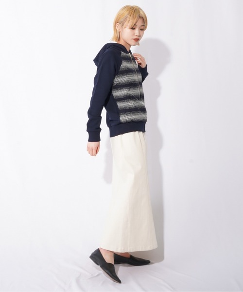 malla(マーラ)の「malla マーラ グラデーションラッセルパーカ(パーカー・レディース・ホワイト/ネイビー・FREE)」の15枚目の写真