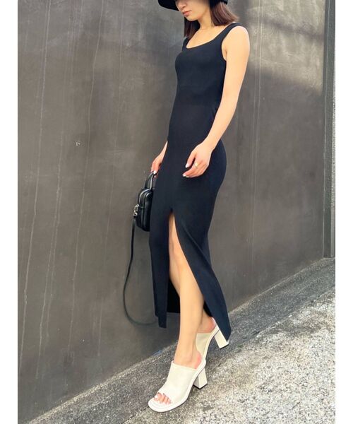 EMODA（エモダ）の「リブスリットマキシニットワンピース（ワンピース・レディース・ブラック/ブルー/グレー・FREE）」の5枚目の写真