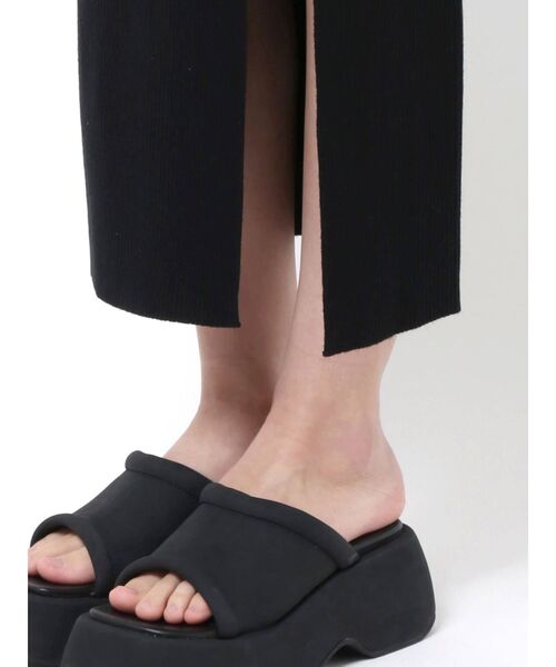 EMODA（エモダ）の「リブスリットマキシニットワンピース（ワンピース・レディース・ブラック/ブルー/グレー・FREE）」の22枚目の写真