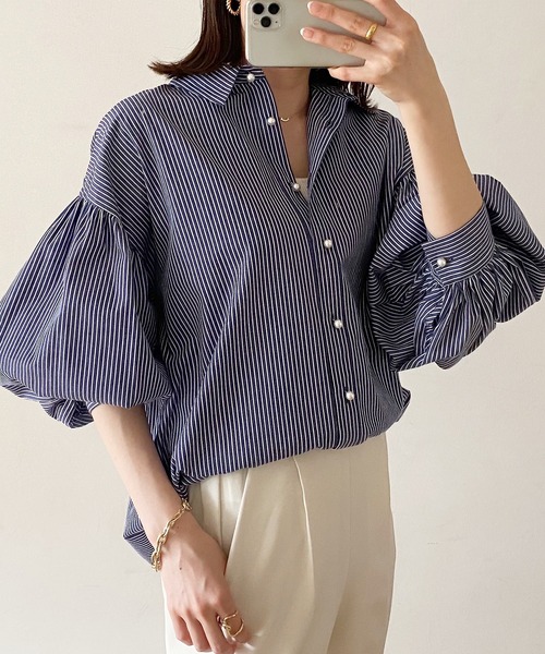 Emma Taylor（エマテイラー）の「パール釦ボリュームスリーブストライプブラウス7分袖（シャツ/ブラウス・レディース・パープル/オレンジ/グリーン/ネイビー系/サックスブルー系・FREE）」の17枚目の写真