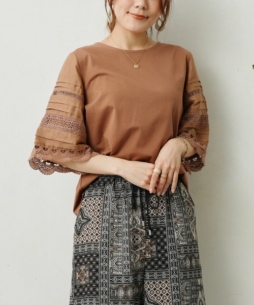 Chez toi（シェトワ）の「袖レース切替オーガニックコットンプルオーバー（Tシャツ/カットソー・レディース・ブラック/オフホワイト/キャメル・FREE）」の11枚目の写真
