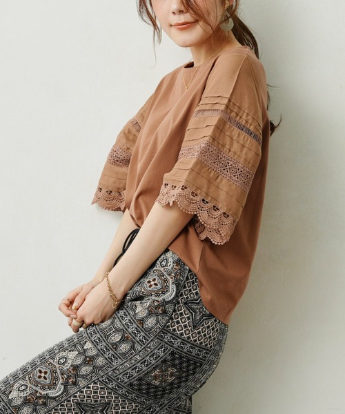 Chez toi（シェトワ）の「袖レース切替オーガニックコットンプルオーバー（Tシャツ/カットソー・レディース・ブラック/オフホワイト/キャメル・FREE）」の12枚目の写真