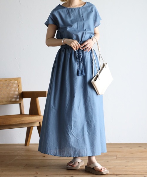 Fizz（フィズ）の「【Fizz/フィズ】　フレンチスリーブウエスト切替えマキシ丈ワンピース（ワンピース・レディース・ブルー/グレイッシュベージュ/チャコール・M）」の3枚目の写真