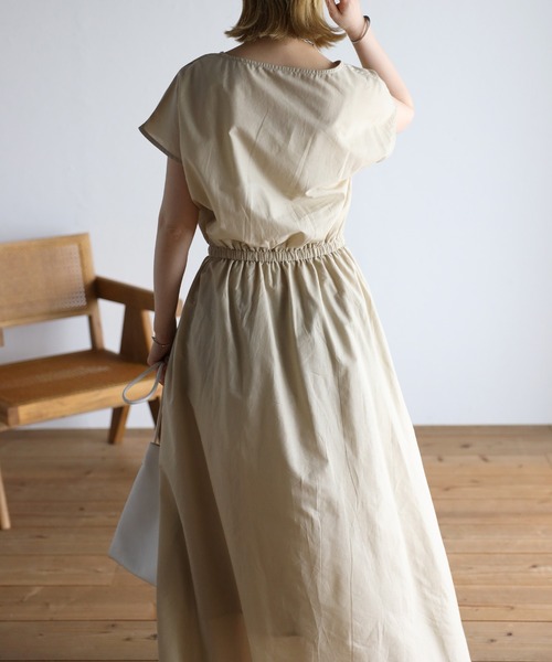 Fizz（フィズ）の「【Fizz/フィズ】　フレンチスリーブウエスト切替えマキシ丈ワンピース（ワンピース・レディース・ブルー/グレイッシュベージュ/チャコール・M）」の8枚目の写真