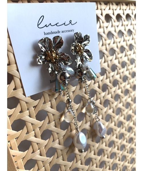 tone(トーン)の「【lucir】フラワードロップピアス(MA)(ピアス(両耳用)・レディース・シルバー・FREE)」の5枚目の写真