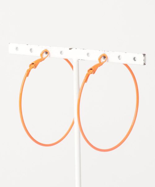 atmos pink（アトモスピンク）の「atmos pink カラフル フープピアス（ピアス（両耳用）・レディース・ホワイト/ネイビー/ピンク/オレンジ・FREE）」の13枚目の写真