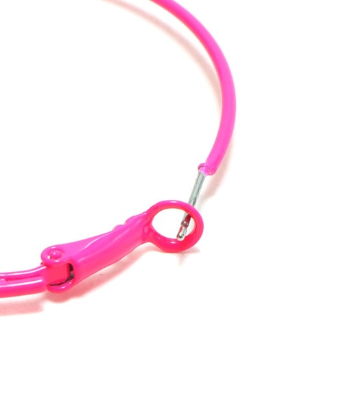 atmos pink（アトモスピンク）の「atmos pink カラフル フープピアス（ピアス（両耳用）・レディース・ホワイト/ネイビー/ピンク/オレンジ・FREE）」の11枚目の写真