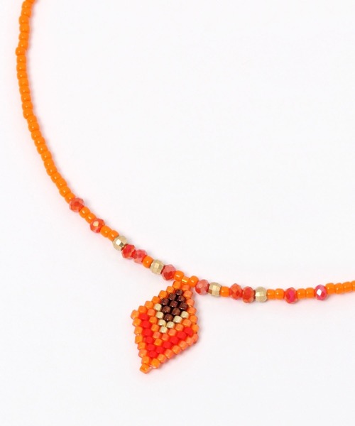 niko and...（ニコアンド）の「ビーズひし形トップネックレス（ネックレス・レディース・ホワイト/ブラウン/オレンジ/グリーン・0）」の4枚目の写真
