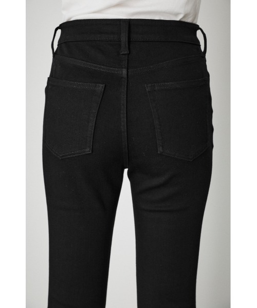 A PERFECT DENIM FLARE+/パーフェクトデニムフレア+（デニムパンツ