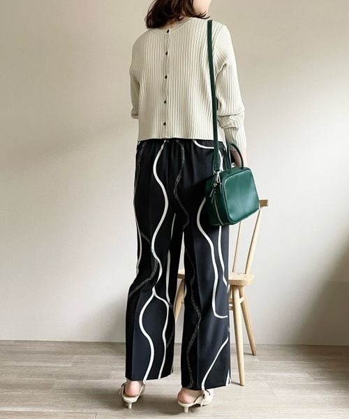 LOWRYS FARM(ローリーズファーム)の「2WAYクロップドカーディガン 165093(カーディガン/ボレロ・レディース・ブラック/ピンク/グリーン/オフホワイト/ホワイト系1・FREE)」の14枚目の写真