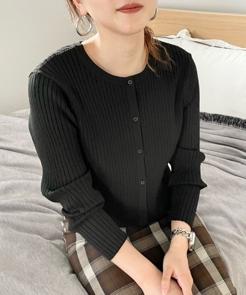 LOWRYS FARM(ローリーズファーム)の「2WAYクロップドカーディガン 165093(カーディガン/ボレロ・レディース・ブラック/ピンク/グリーン/オフホワイト/ホワイト系1・FREE)」の6枚目の写真