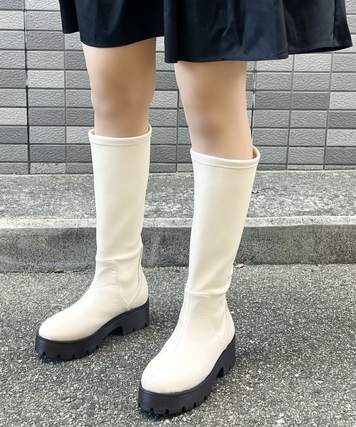 Sugar Sugar(シュガーシュガー)の「【SUGAR SUGAR シュガーシュガー】軽量厚底ストレッチロングブーツ(ブーツ・レディース・ブラック/アイボリー・M/S/L/LL)」の15枚目の写真