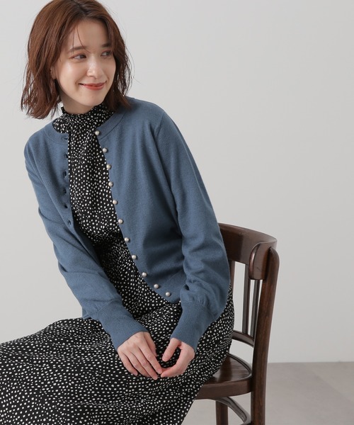 N.（N. Natural Beauty Basic）（エヌエヌナチュラルビューティーベーシック）の「【追加生産】◆パールボタンニットカーディガン（カーディガン/ボレロ・レディース・ネイビー/オフホワイト/グリーン/ブルーグレー/イエロー・MEDIUM）」の3枚目の写真
