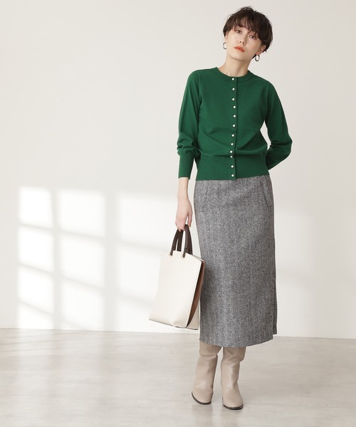 N.（N. Natural Beauty Basic）（エヌエヌナチュラルビューティーベーシック）の「【追加生産】◆パールボタンニットカーディガン（カーディガン/ボレロ・レディース・ネイビー/オフホワイト/グリーン/ブルーグレー/イエロー・MEDIUM）」の6枚目の写真