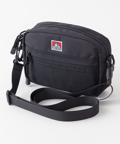 BEN DAVIS（ベンデイビス）の「【BEN DAVIS/ベンデイビス】ワイドショルダーバッグ ワンポイントブランドロゴ（ショルダーバッグ・メンズ・ブラック系その他/ブラック系その他2/ブラック・FREE）」の2枚目の写真