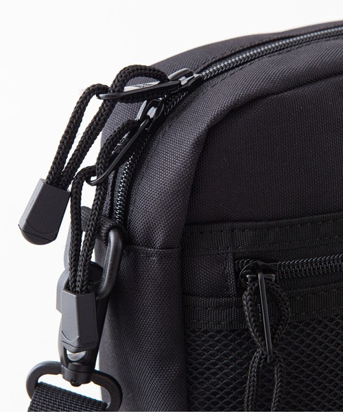 BEN DAVIS（ベンデイビス）の「【BEN DAVIS/ベンデイビス】ワイドショルダーバッグ ワンポイントブランドロゴ（ショルダーバッグ・メンズ・ブラック系その他/ブラック系その他2/ブラック・FREE）」の9枚目の写真