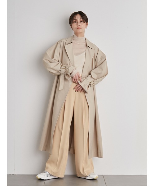 emmi（エミ）の「【emmi atelier】ecoボリュームスリーブトレンチコート（トレンチコート・レディース・キャメル/ライトベージュ・0/1）」の2枚目の写真