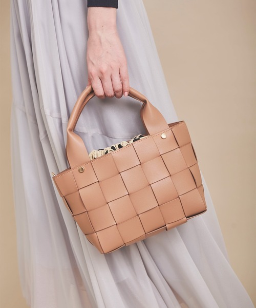 31 Sons de mode(トランテアン ソン ドゥ モード)の「PU編みバッグ(ショルダーバッグ・レディース・オフホワイト/イエロー/ピンク・フリー)」の7枚目の写真