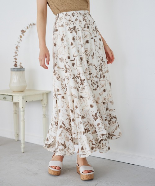 mysty woman（ミスティウーマン）の「エスカルゴマーメイドスカート 191946（スカート・レディース・ブラック系その他/ベージュ系1/アイボリー/ベージュ系その他/ブラック系3/グレー系1/ブルー系1/ブラック系1/ホワイト系1/グレー系2/ブラック系2/ホワイト系その他3/ホワイト系その他/グリーン系その他/ブラウン系その他/ブラック系8/ブラック系その他7・FREE）」の15枚目の写真