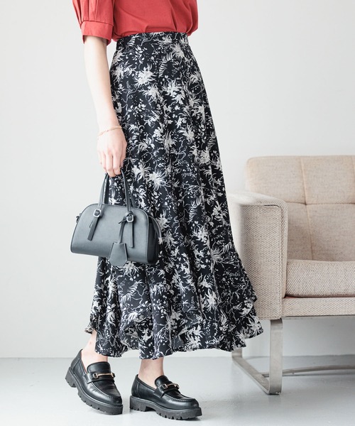 mysty woman（ミスティウーマン）の「エスカルゴマーメイドスカート 191946（スカート・レディース・ブラック系その他/ベージュ系1/アイボリー/ベージュ系その他/ブラック系3/グレー系1/ブルー系1/ブラック系1/ホワイト系1/グレー系2/ブラック系2/ホワイト系その他3/ホワイト系その他/グリーン系その他/ブラウン系その他/ブラック系8/ブラック系その他7・FREE）」の7枚目の写真