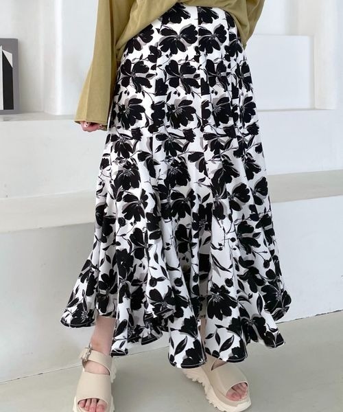 mysty woman（ミスティウーマン）の「エスカルゴマーメイドスカート 191946（スカート・レディース・ブラック系その他/ベージュ系1/アイボリー/ベージュ系その他/ブラック系3/グレー系1/ブルー系1/ブラック系1/ホワイト系1/グレー系2/ブラック系2/ホワイト系その他3/ホワイト系その他/グリーン系その他/ブラウン系その他/ブラック系8/ブラック系その他7・FREE）」の20枚目の写真